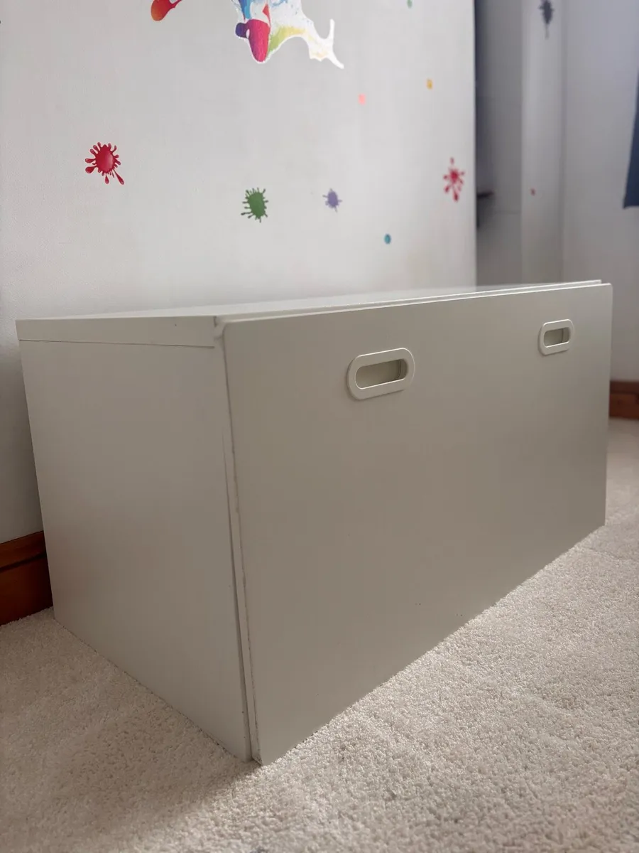 Toy storage/bench/kids table - Image 2