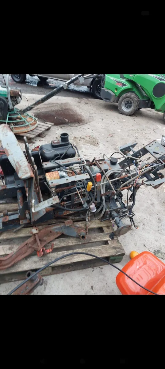 Kubota 3560 for spare parts - Image 4