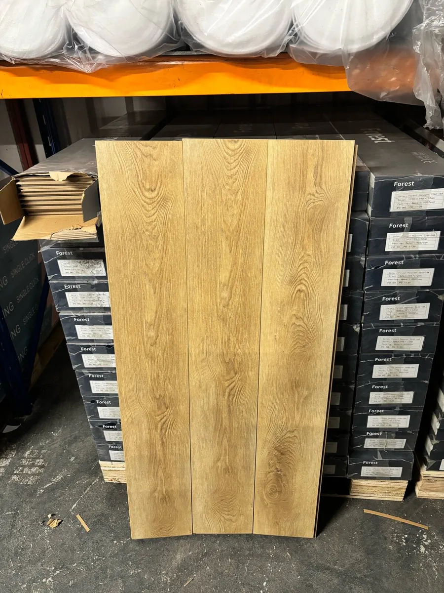 New 12mm Laminated Flooring Free Delivery - Image 1