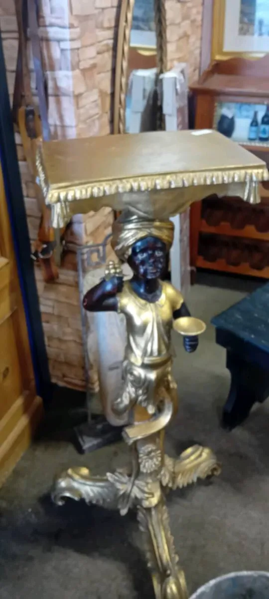 Highly Decorative Gilt Blackmore Lamp Table - Image 3