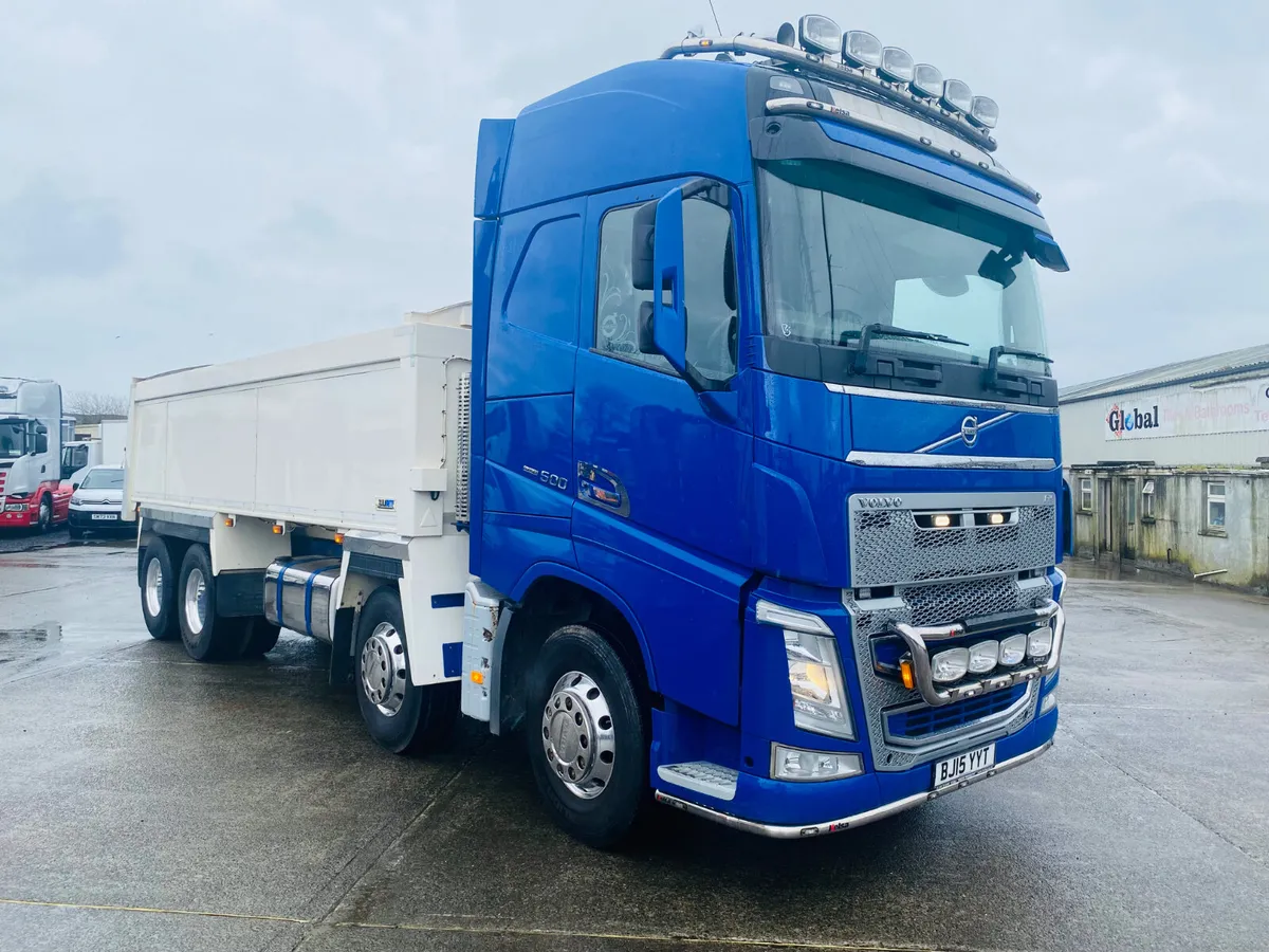 2015 Volvo FH V4 500 8x4 Tipper - Image 1