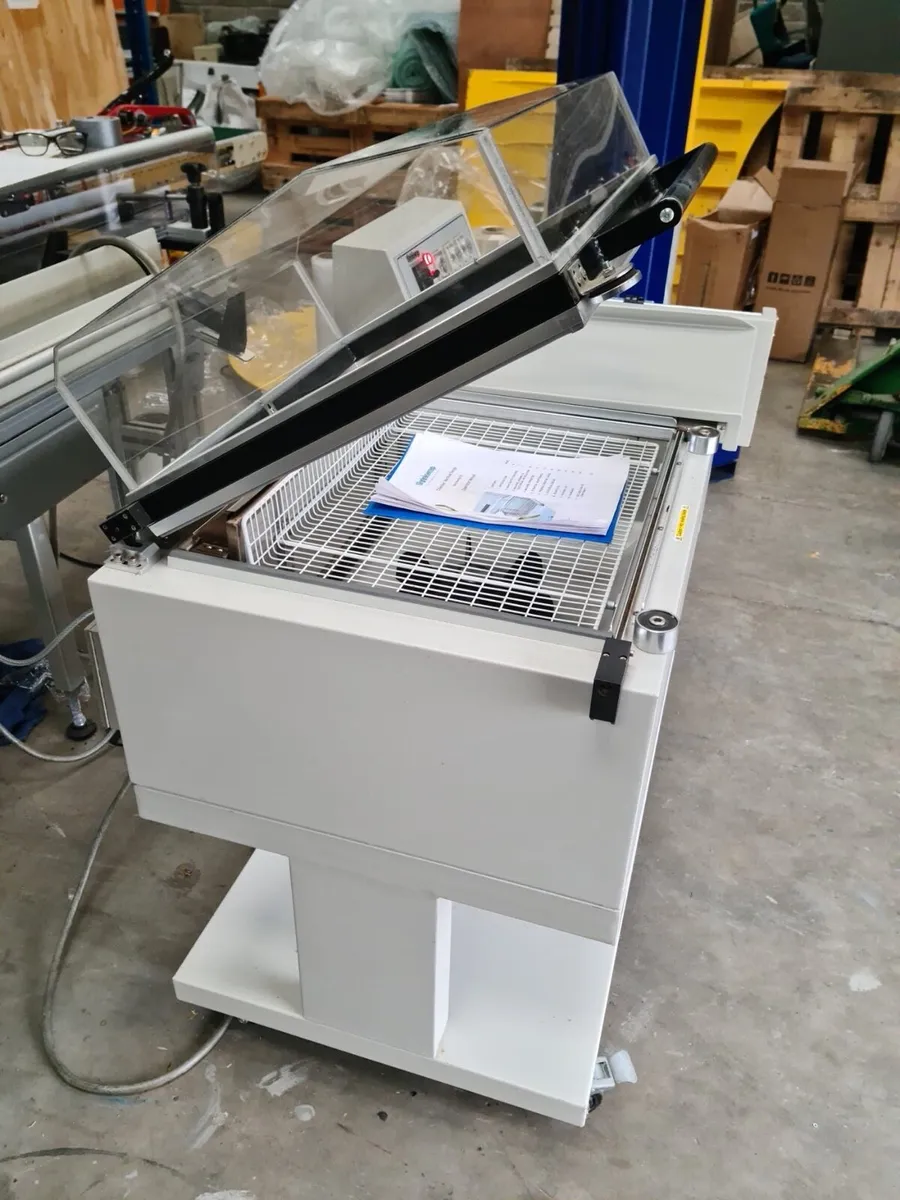 Shrink Wrapper Shrink Wrapping Machine - Image 4