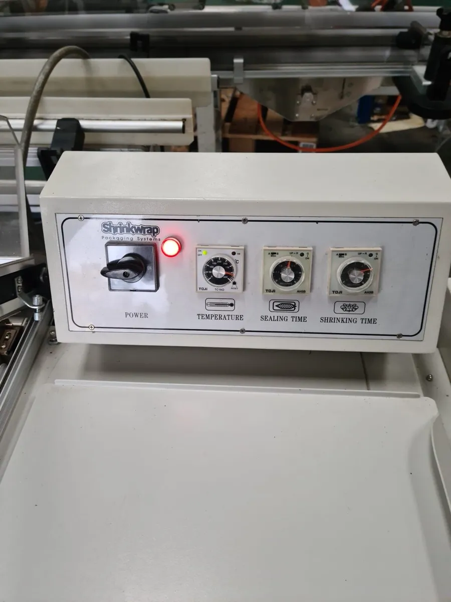 Shrink Wrapper Shrink Wrapping Machine - Image 3