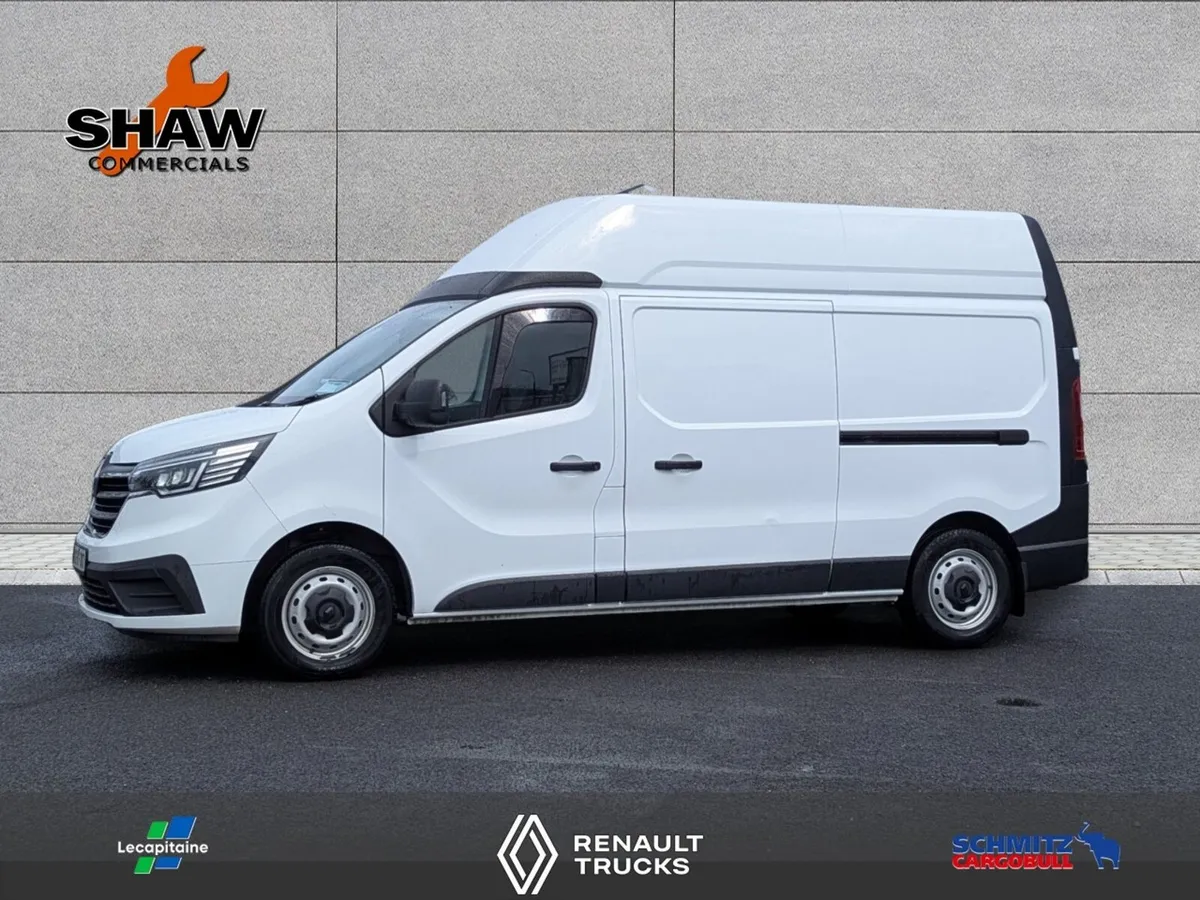 242 Renault Trafic High Roof - Image 4