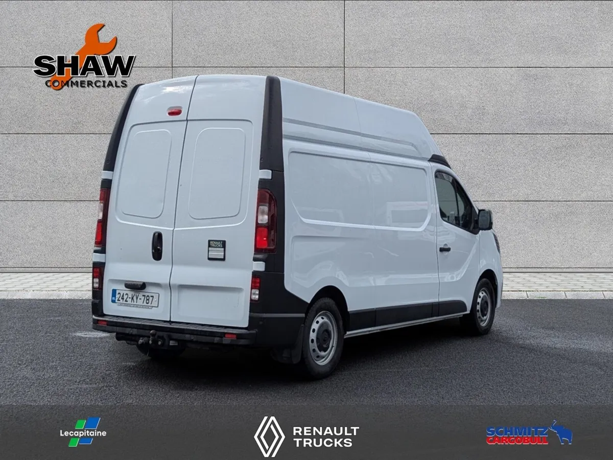 242 Renault Trafic High Roof - Image 3