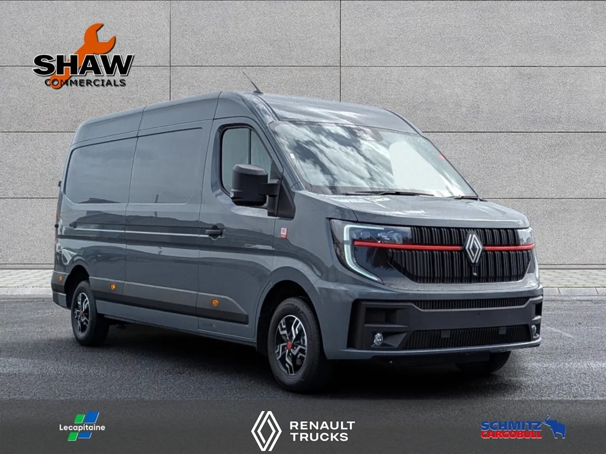 All New Renualt Master Exclusive - Image 2