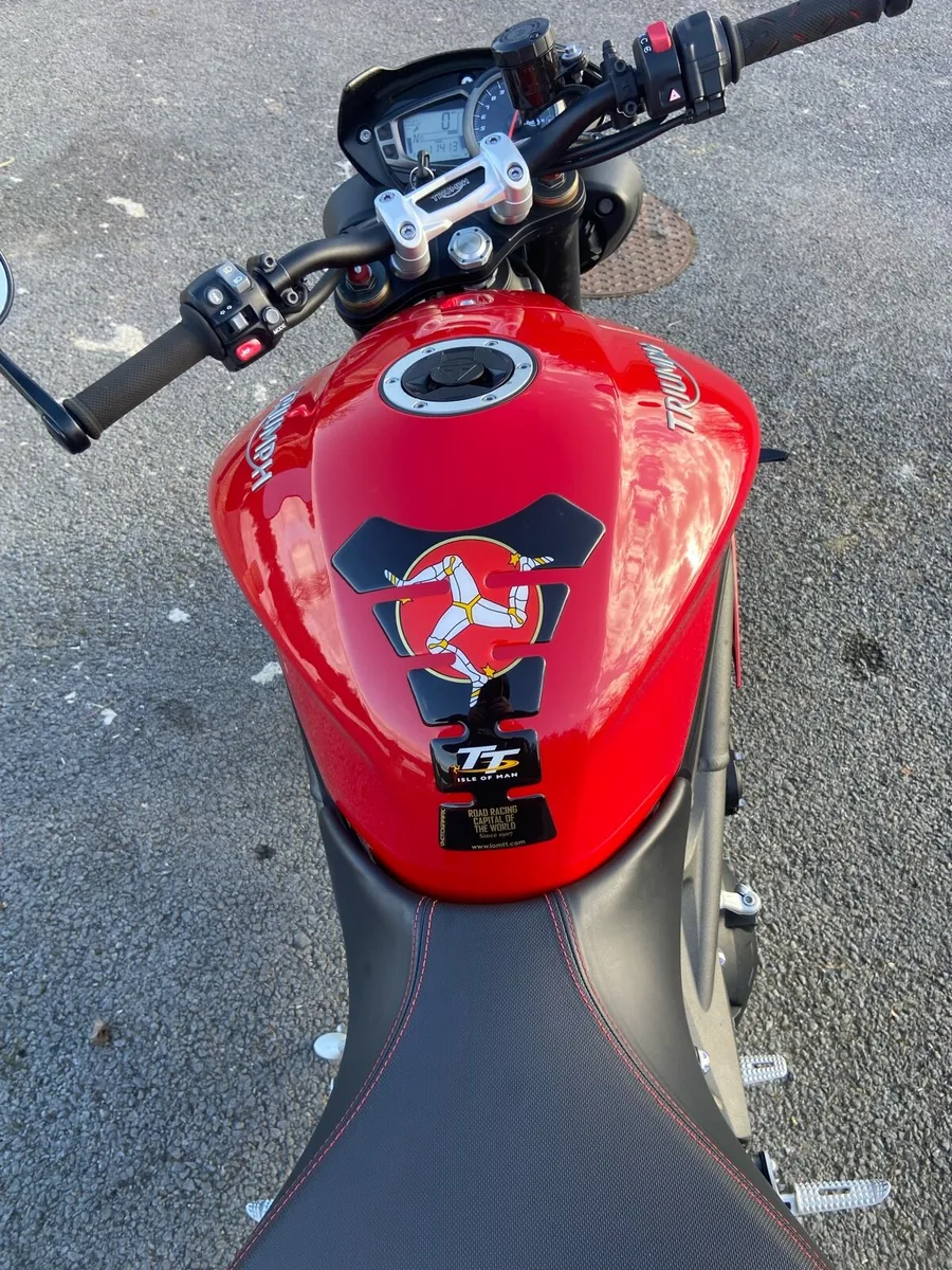 Motorcycle - Image 4