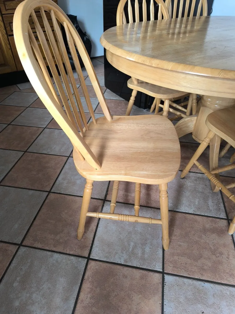 Kitchen table and 6 chairs solid wood - Image 2