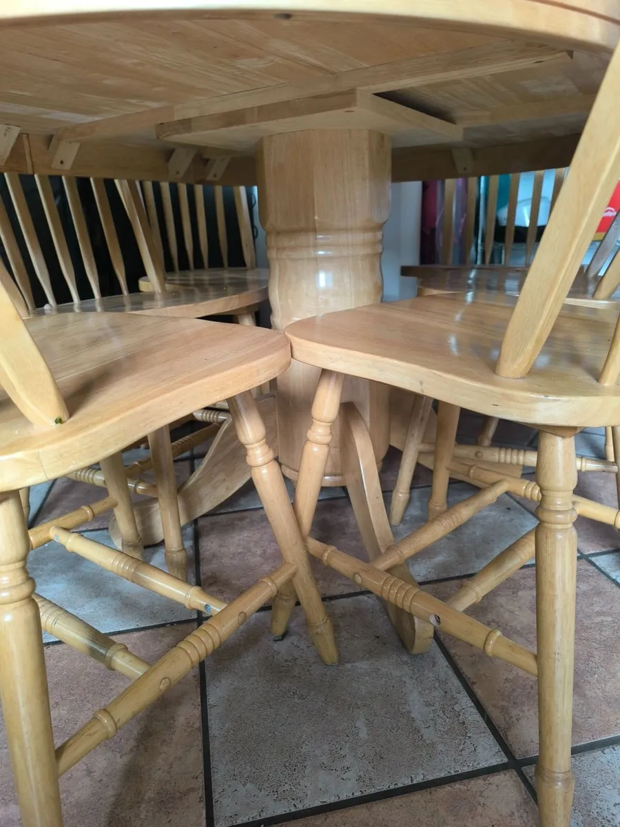 Kitchen table and 6 chairs solid wood - Image 4