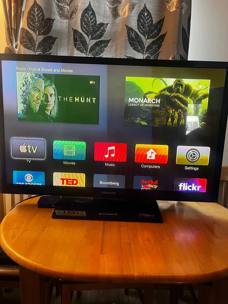 42” Samsung tv - Image 2