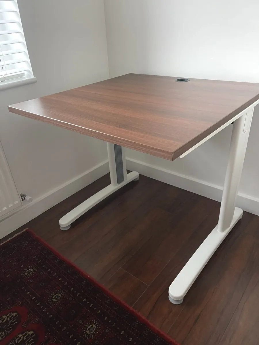 Walnut Desk 80 x 80 cm - Image 2