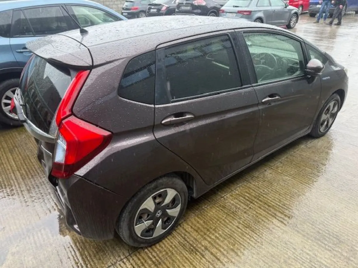2017 HONDA FIT HYBRID - Image 3