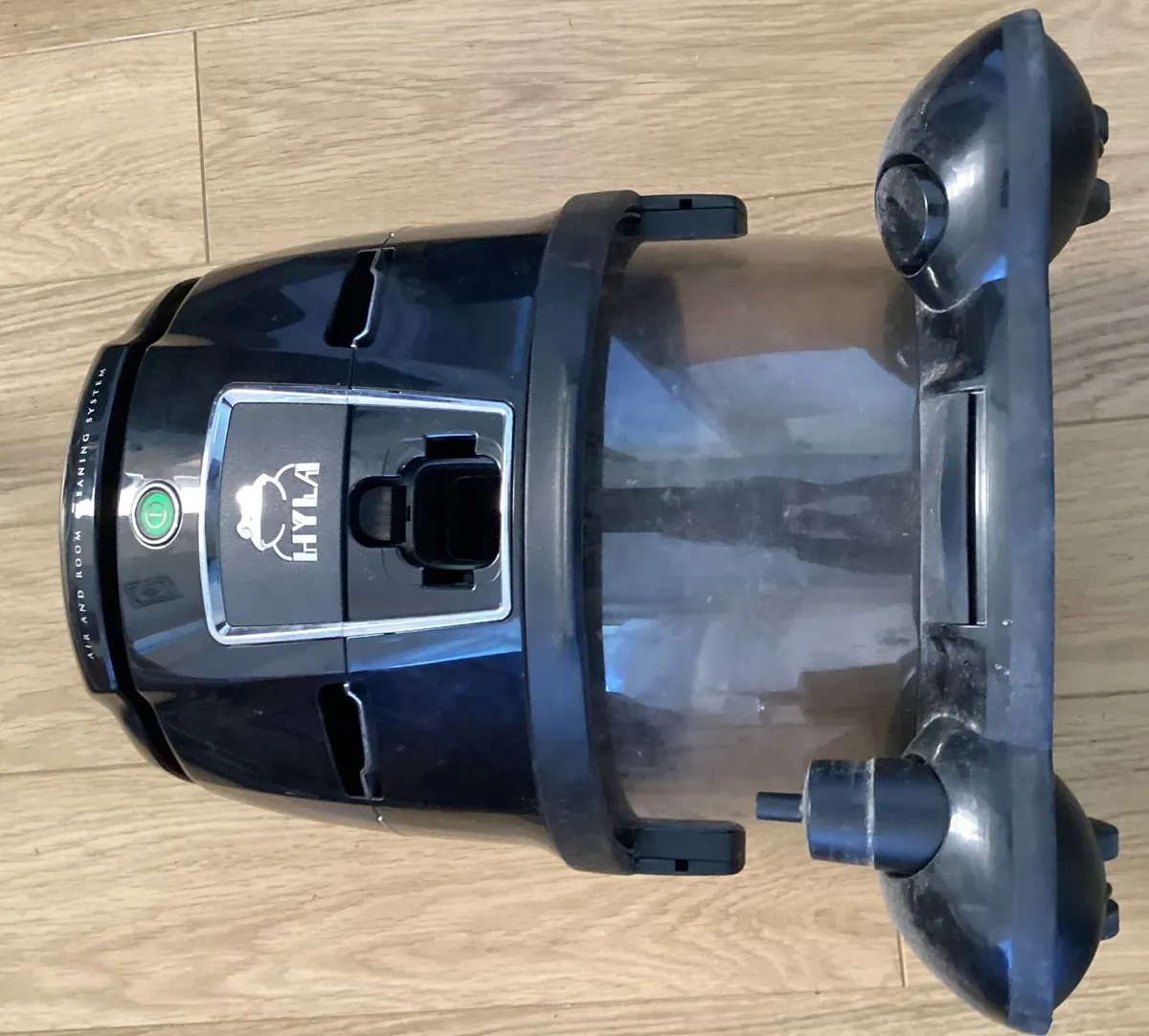 Hyla EST Water Filter Vacuum Cleaner - Image 4
