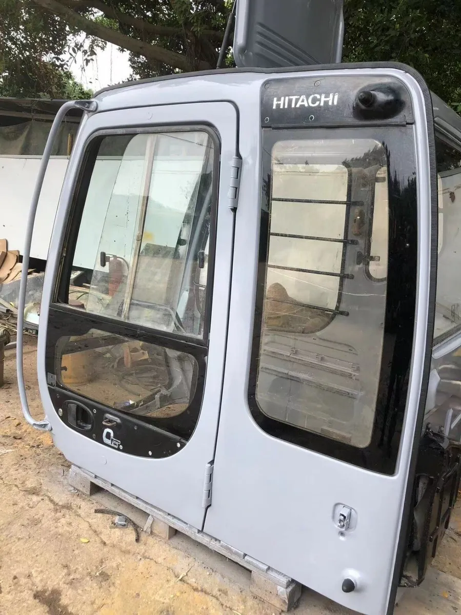 Hitachi cabs - Image 1