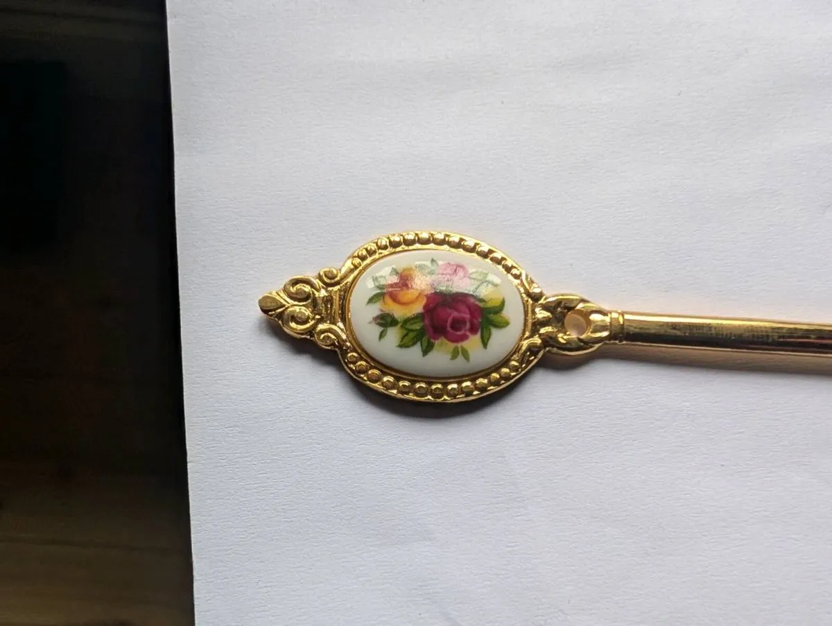 Royal Albert Old Country Roses Fork and Server - Image 3