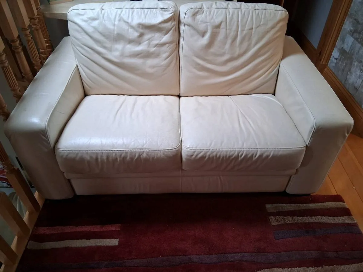 Two seater Natuzzi leather couch - Image 2