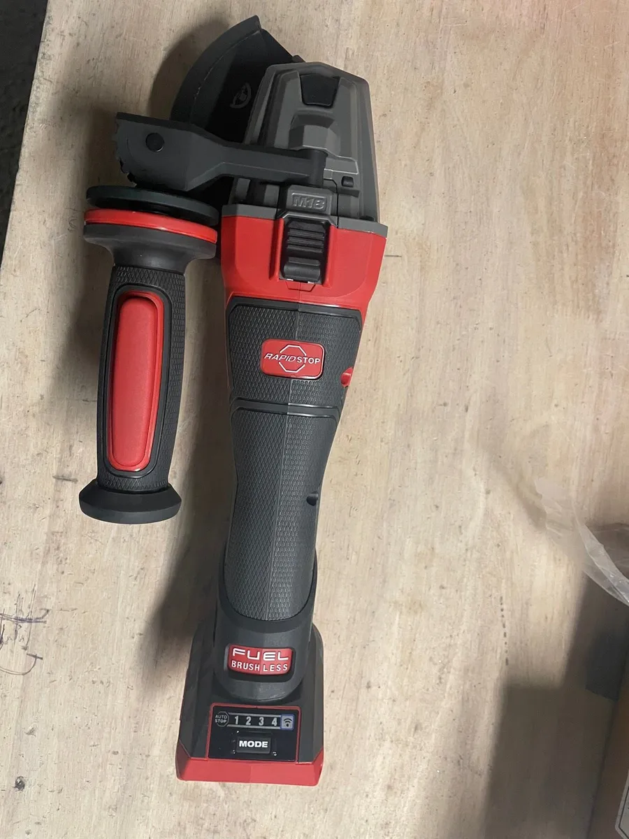 Milwaukee grinder. New - Image 1