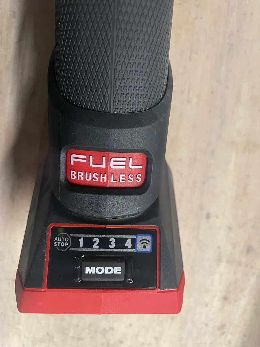 Milwaukee grinder. New - Image 2