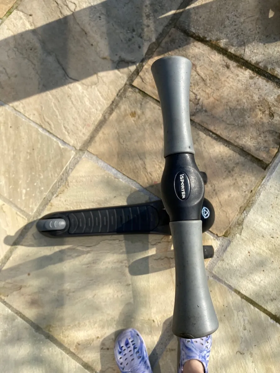 Child’s scooter - Image 2