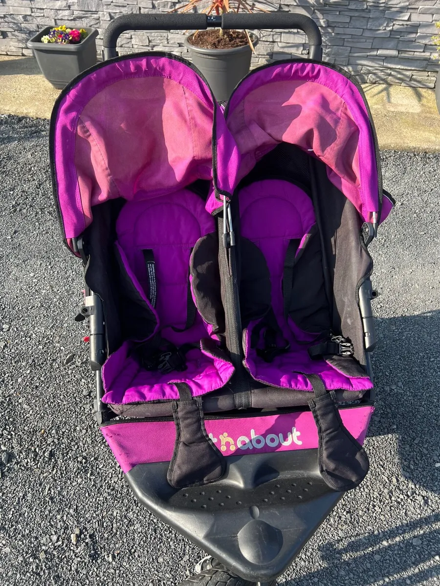 Outnabout Double buggy - Image 1