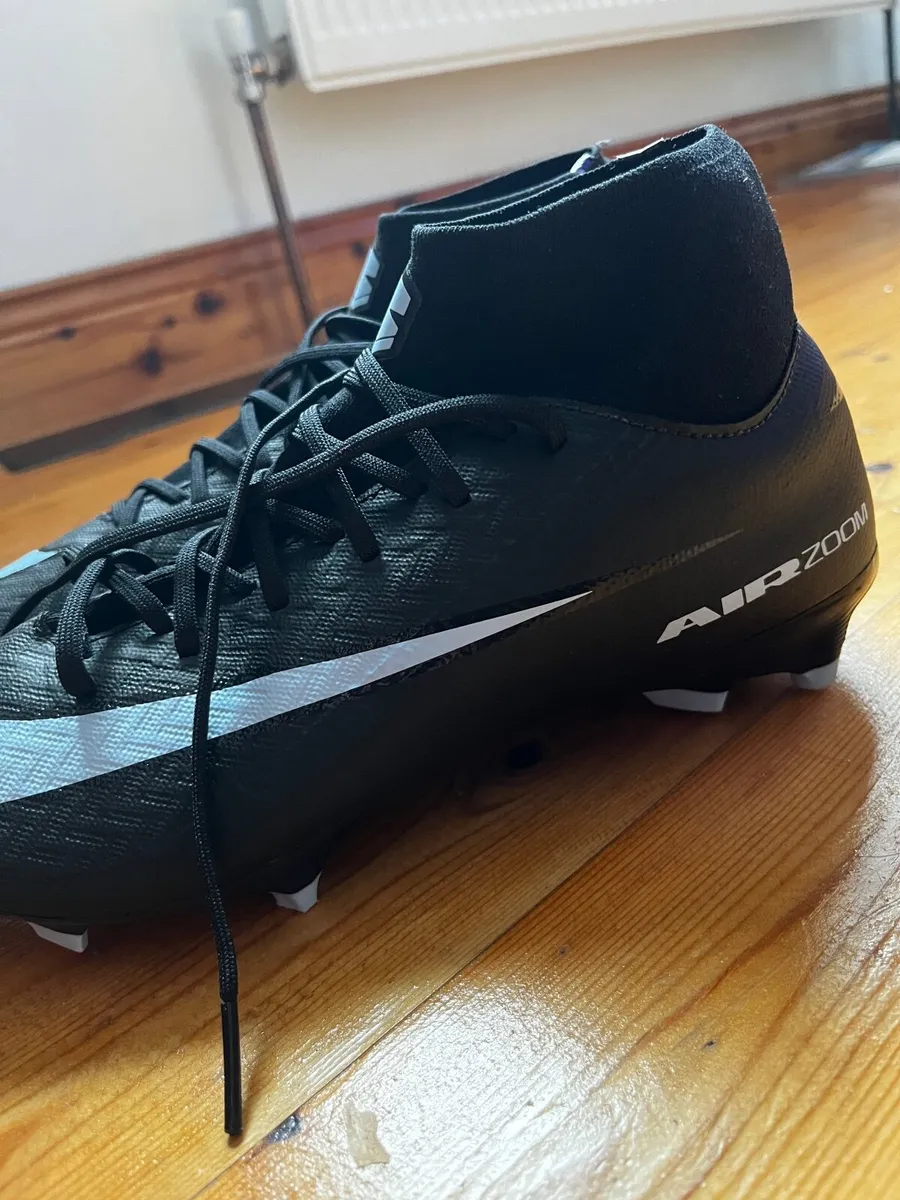 Soccer boots - Image 2