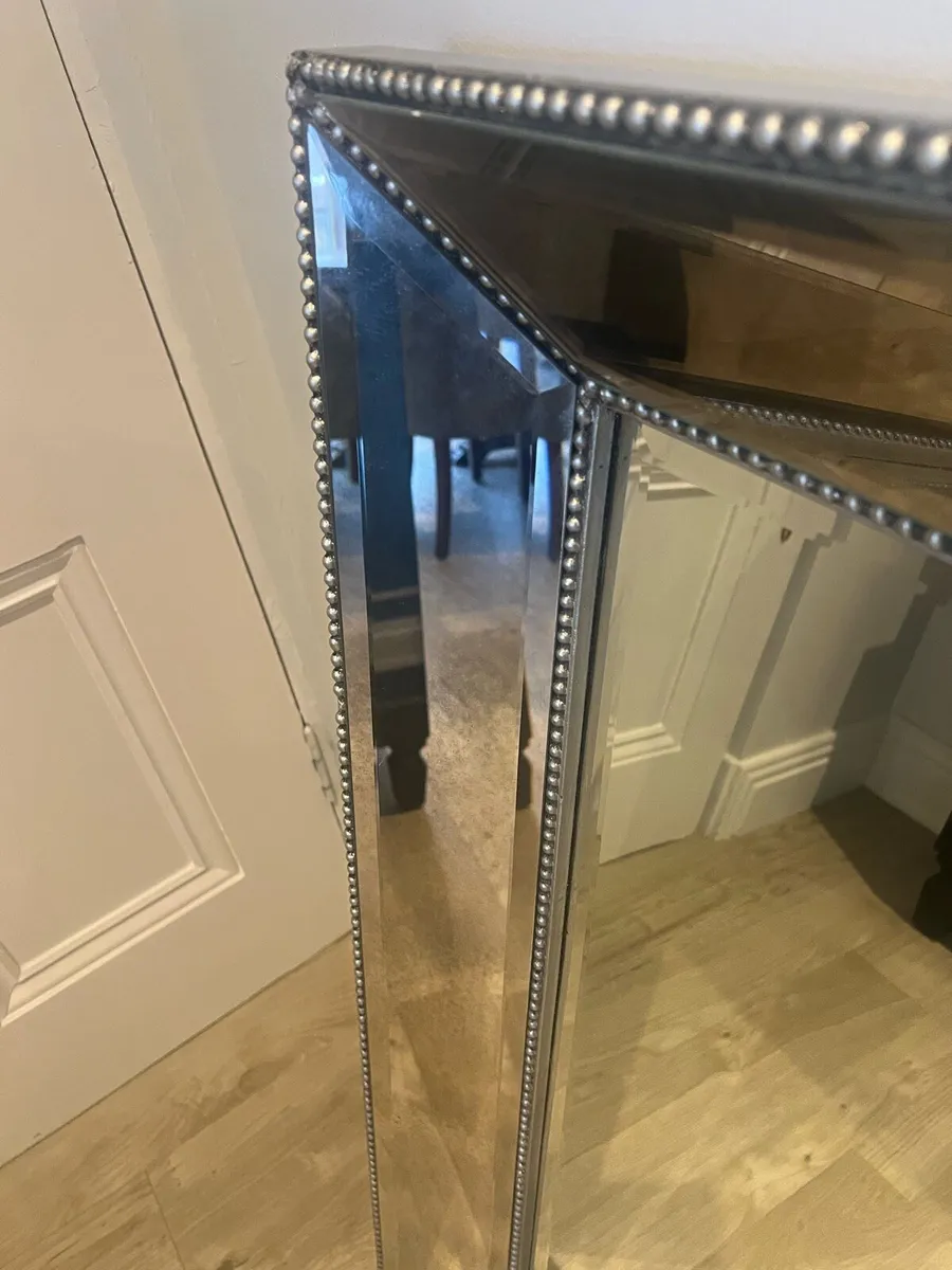 Mirror - Image 4
