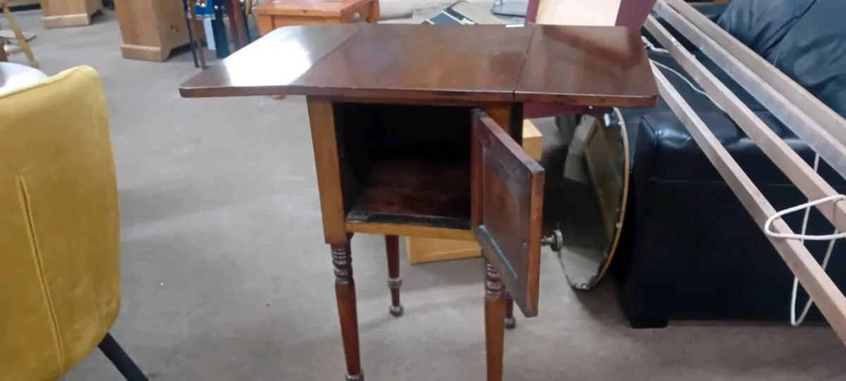 Antique Mahogany Drop Leaf Pot Cupboard - Image 1