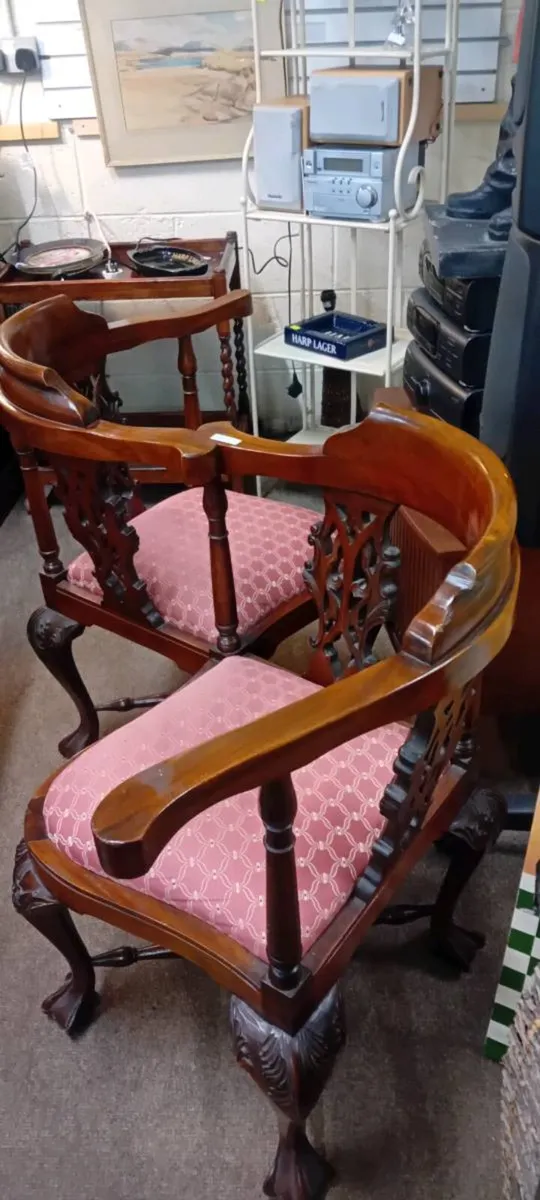 Decorative Mahogany Conversation Seat