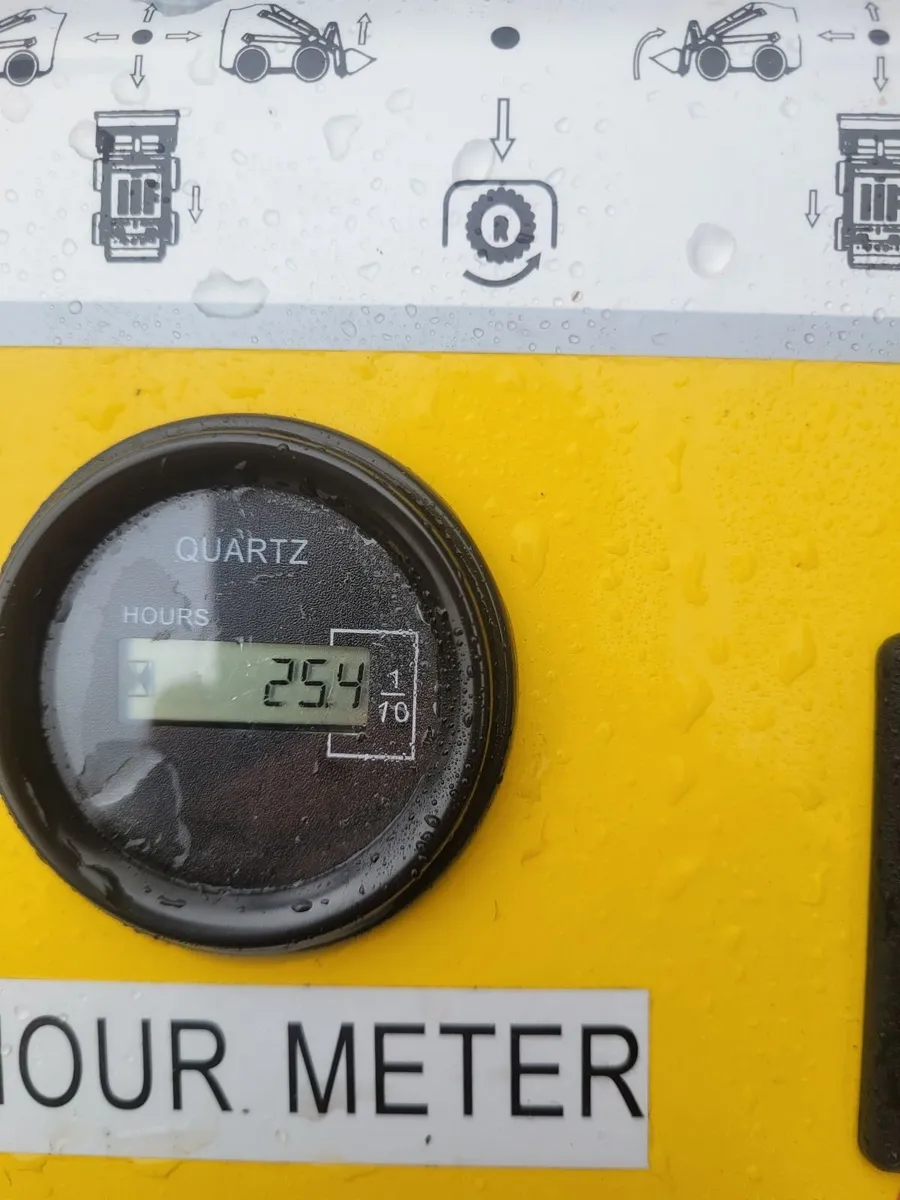 Mini Skid Loader - Image 3