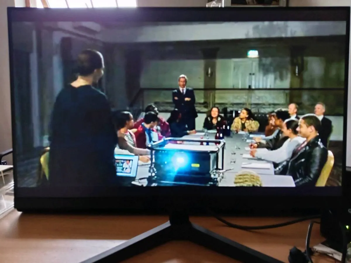 Samsung 24 Inch Monitor/TV/Gaming 100Hz- Brand New - Image 4