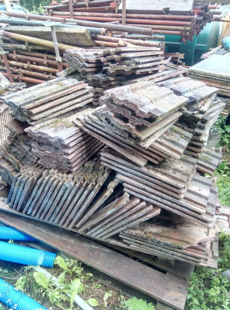 Old roof tiles - Image 1