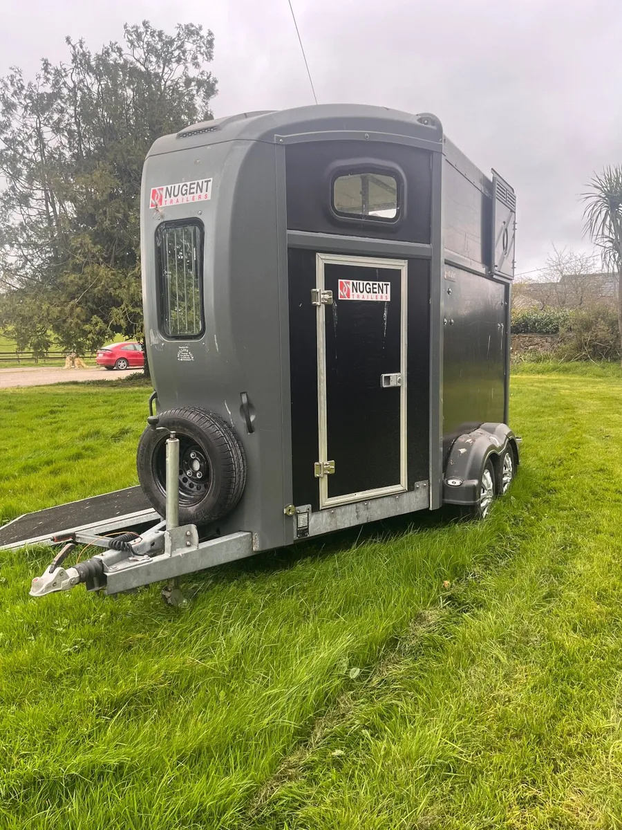Nugent Double horsebox - Image 4