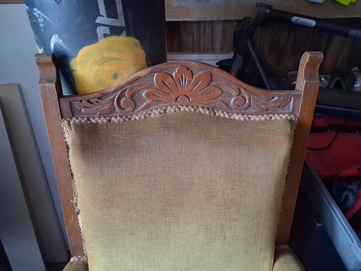 6 Antiques seats very old - Image 3