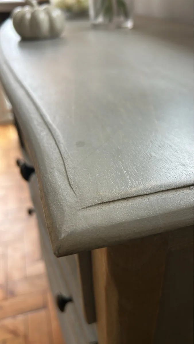 De stressed French Style Sideboard - Image 4