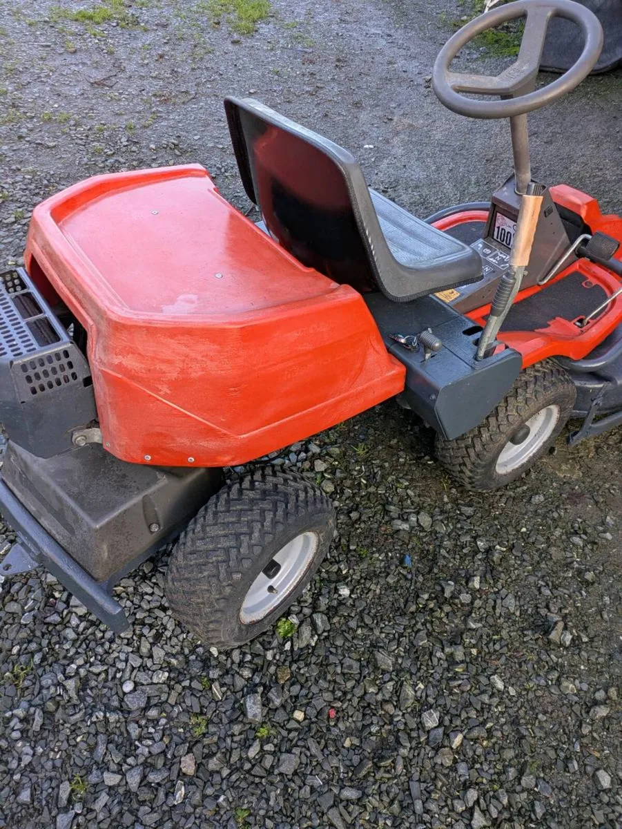 Ride on lawnmower - Image 4