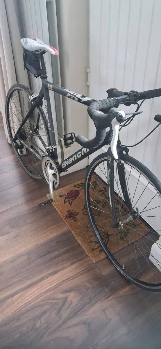 Bianchi 18 speed Racer - Image 2