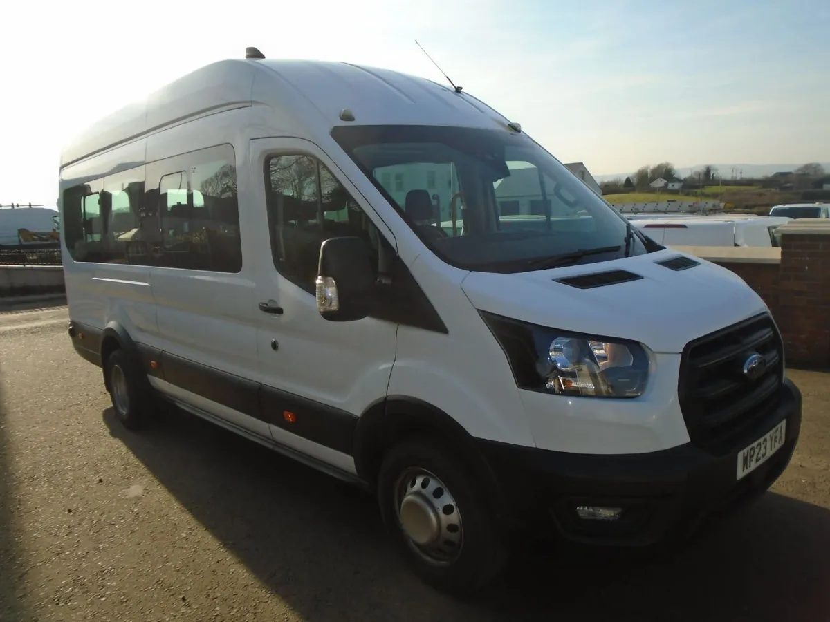 2023 Ford Transit 17 SEAT MINIBUS AUTOMATIC. - Image 1