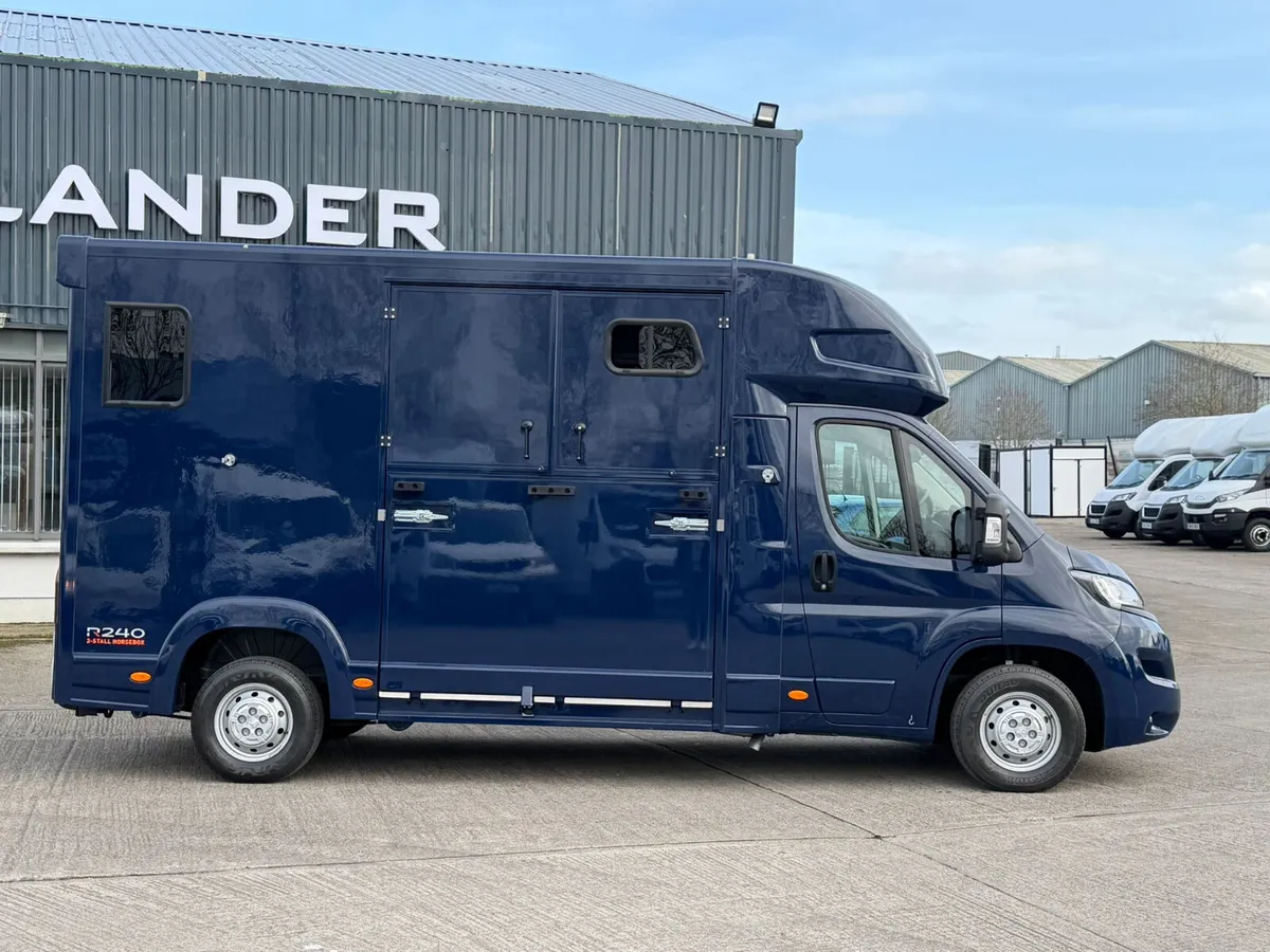 2 Stall HorseBox - Image 1