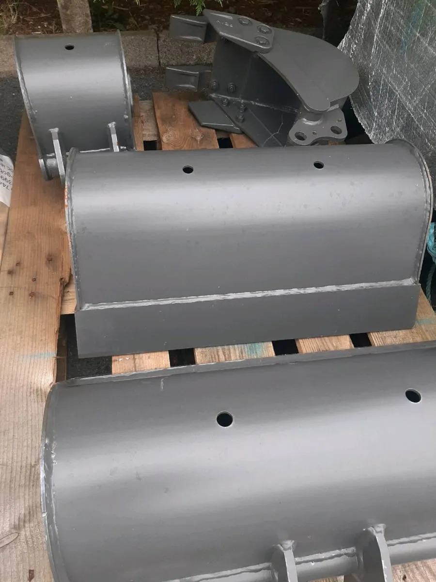 Mini digger - Image 2