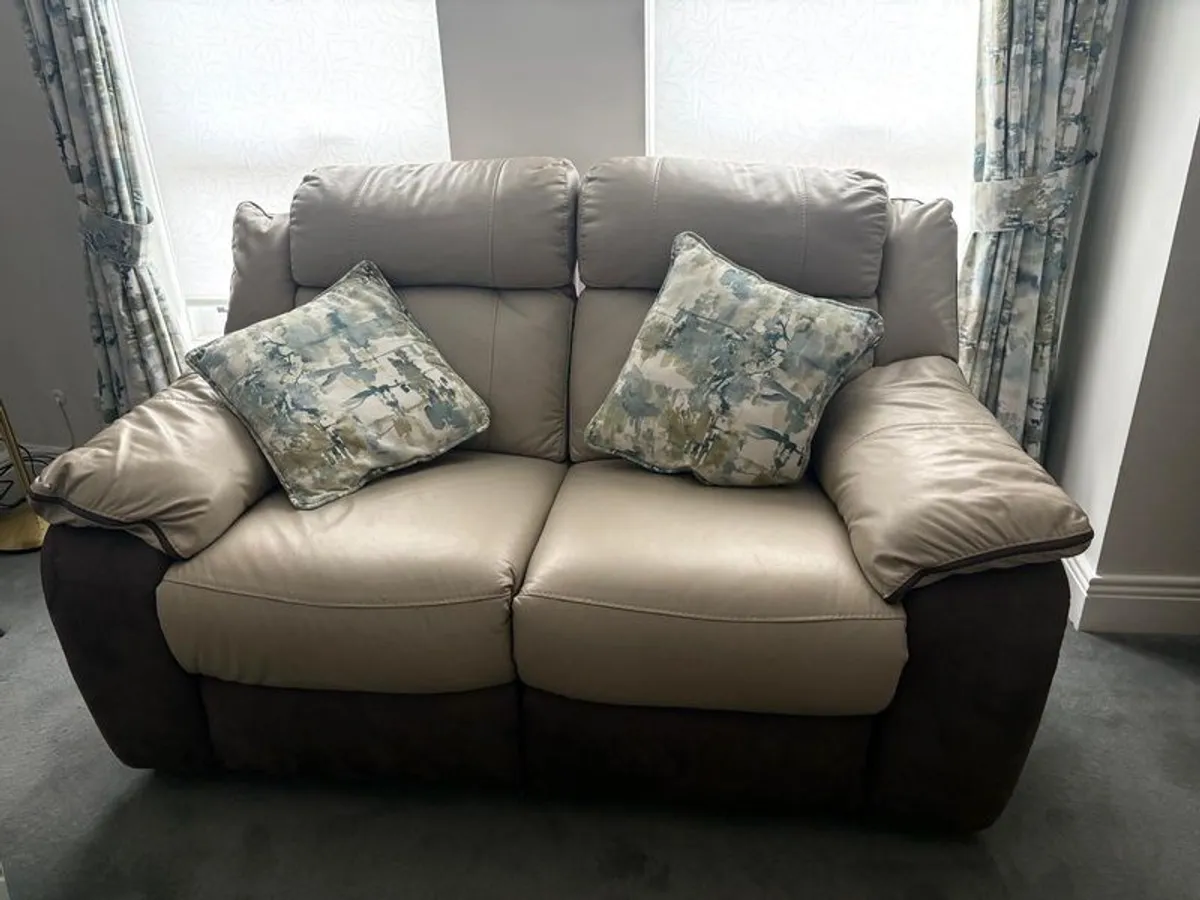 3 Piece Leather Suite - Image 2