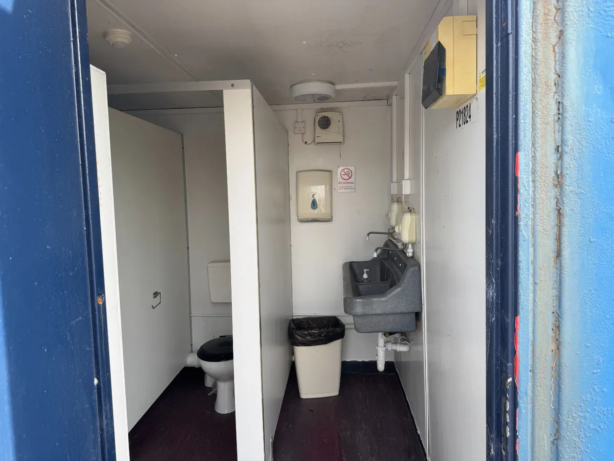 9FT X 9FT SITE TOILET BLOCK FOR AUCTION - NAAS - Image 4