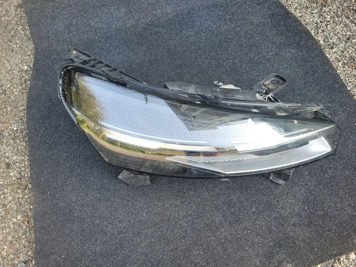 Renault Clio 2024/25 - Image 2