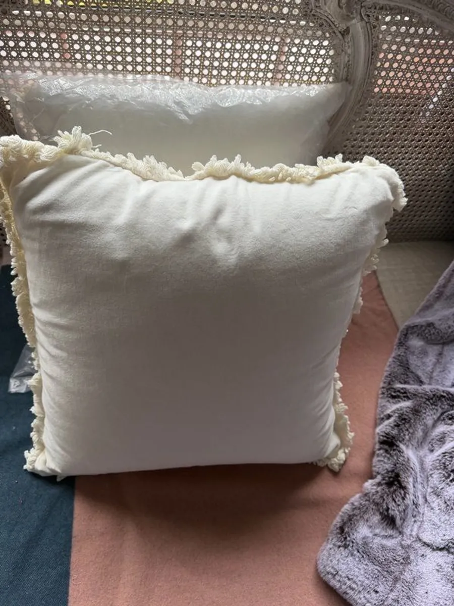 Cream new cushions - Image 3