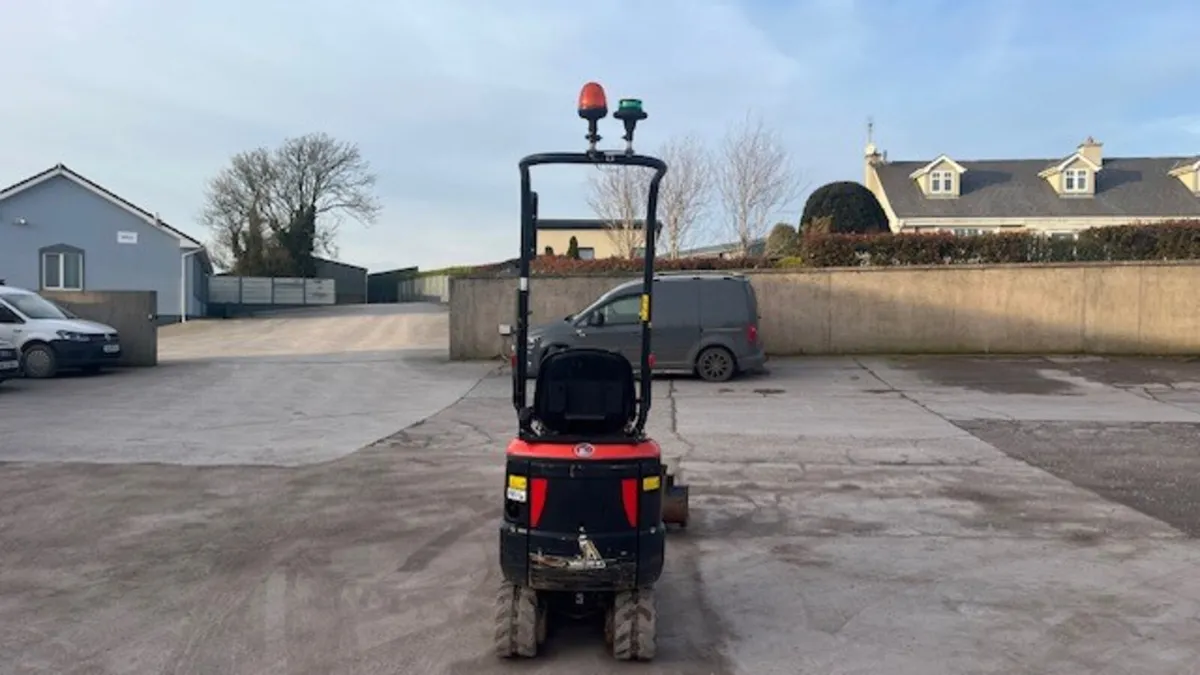 2022 Kubota K008-5 - Image 2