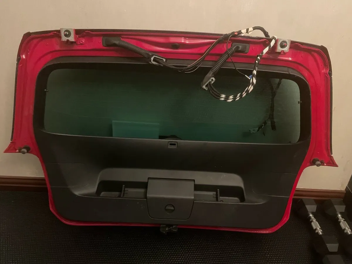 MK7 Golf GTD Taildoor - Image 4