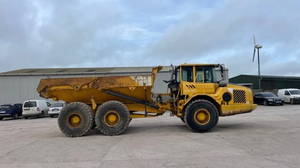 2004 Volvo 425D - Image 3