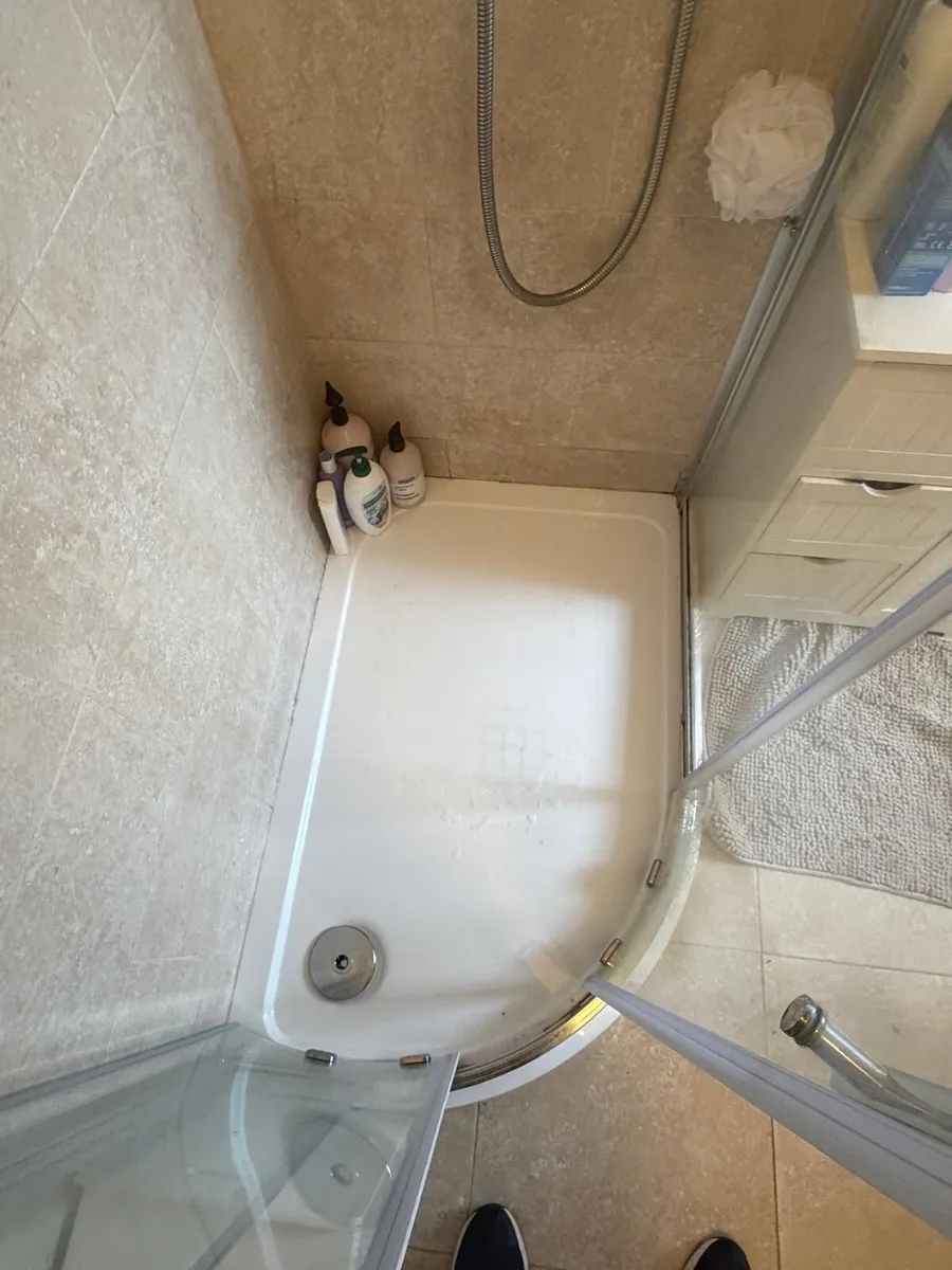 Shower door & tray - Image 3