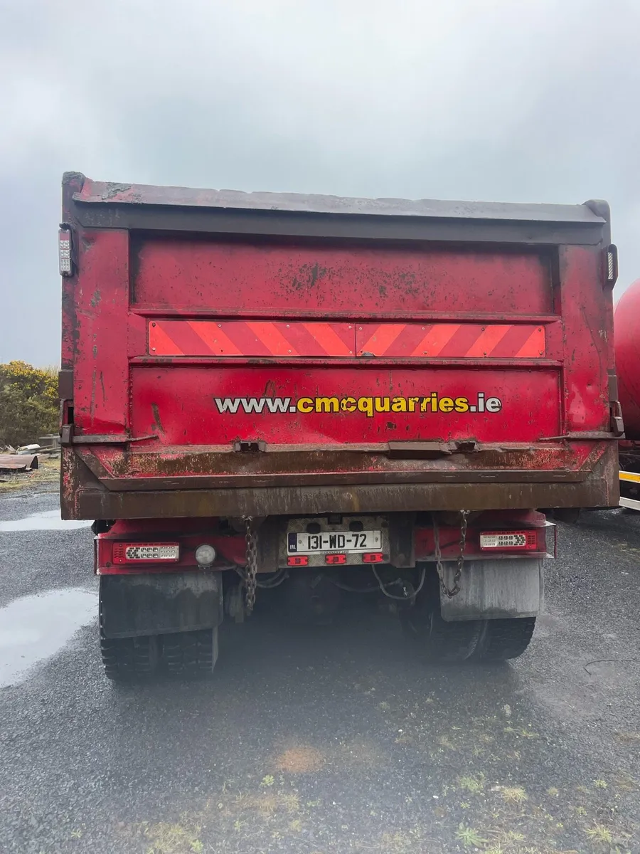 Hino Tipper Mixer Forklift Precast - Image 3