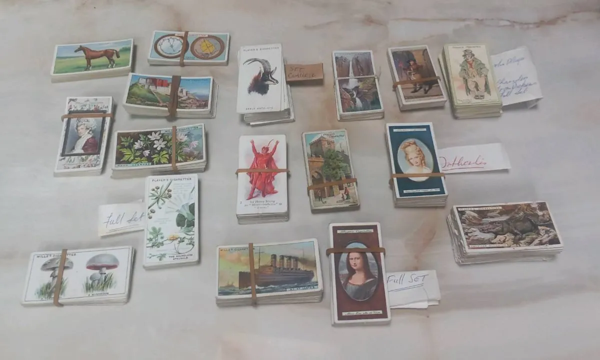 Large collection of cig cards, D18 post 7e - Image 1