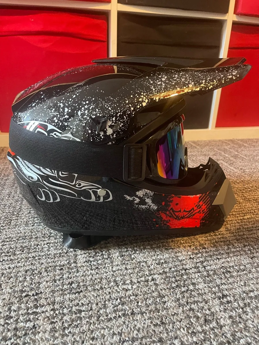 Brand new Helmet for kids age 8-12 years - Image 3